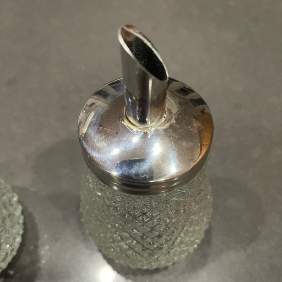 VINTAGE INDIANA GLASS CLEAR DIAMOND POINT 4 pc SET! Syrup, Sugar Salt & Pepper - Picture 9 of 14